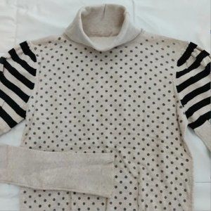 Cream Turtleneck Sweater XS